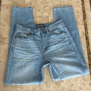 NWT ….J Crew Point Sur High Rise Straight Leg Denim Jeans Women’s Size‎ 29 Tall